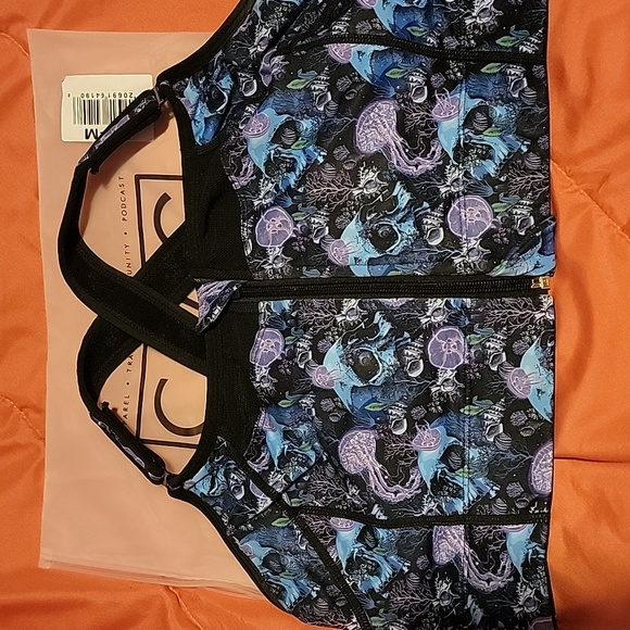 🪼💀 Constantly Varied Gear Sports Bra Med🪼💀🪼💀 - Picture 2 of 7